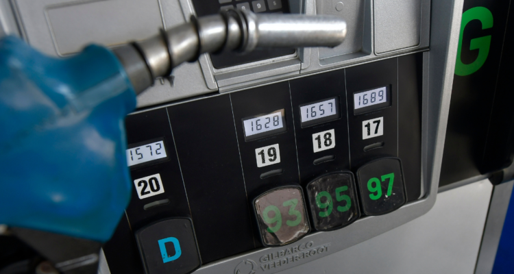 Municipalidad de Lago Ranco anuncia 8 medidas de apoyo a vecinos tras alza en precio de combustibles