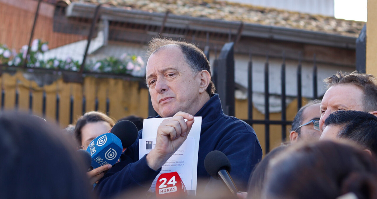 Comunidad se desmarca de vecino que encaró al ministro Poduje en Coronel y condena el incidente