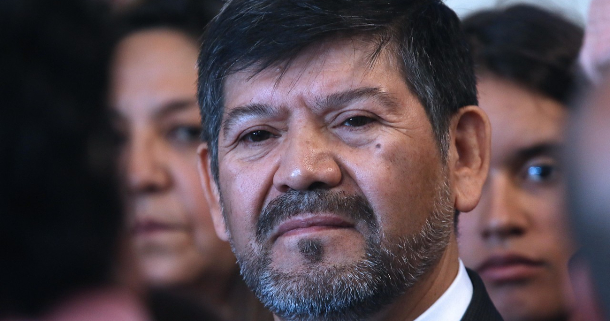 Ediles afirman que Desbordes recontrató a asesor excluido en Min. Mujer por denuncias de acoso laboral