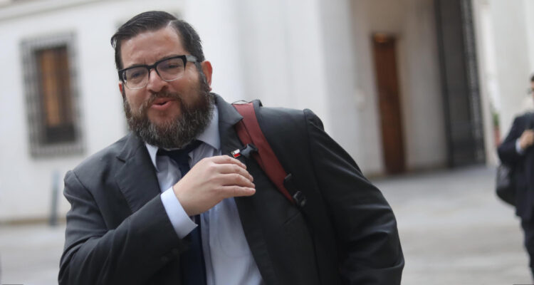 Cristián Valenzuela, el ideólogo de desafortunada frase "Estado en quiebra" que complica a La Moneda