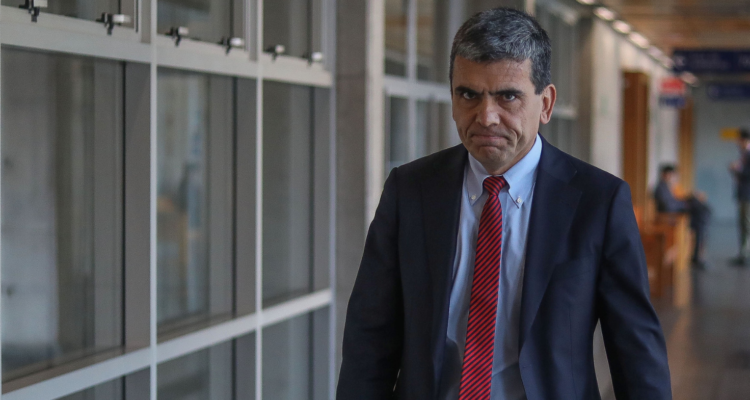 De locos y aberrante: exfiscal Gajardo dispara contra proyecto de conmutación de penas que liberaría a “cientos de criminales”