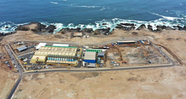 Foto de contexto de planta desaladora