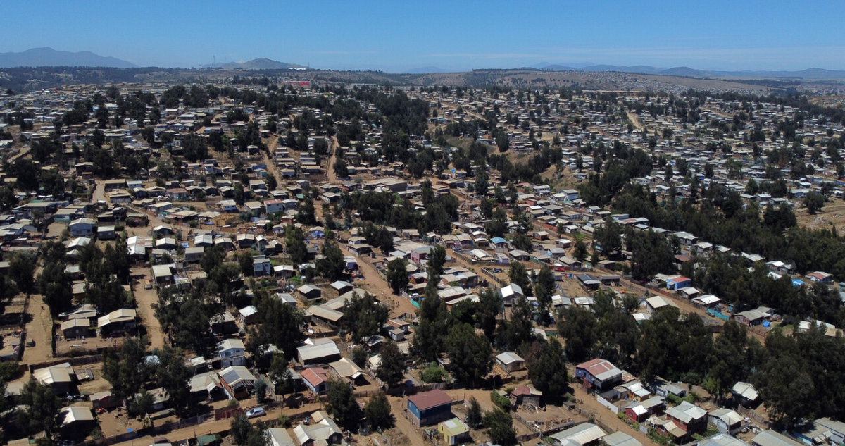 Detienen a mujer tras balacera en megatoma del Cerro Centinela en Cartagena: hay dos heridos