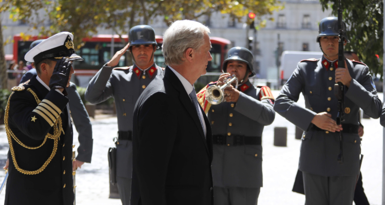 Día de reuniones: Kast concreta encuentros con las FF.AA. para conocer estado de cada rama
