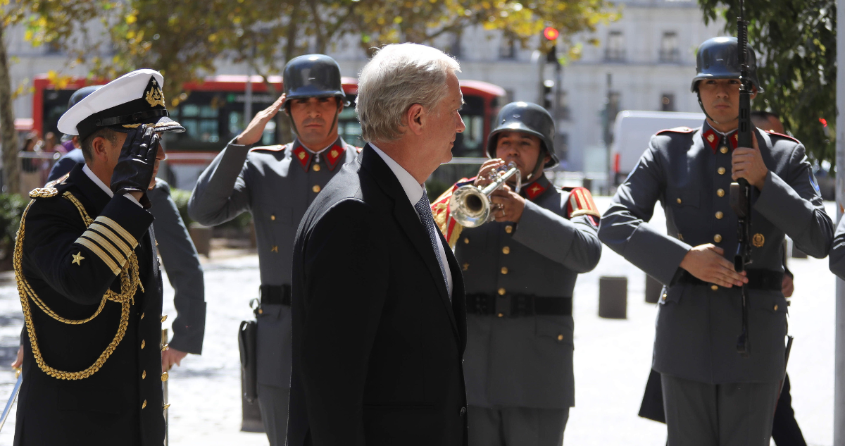 Día de reuniones: Kast concreta encuentros con las FF.AA. para conocer estado de cada rama