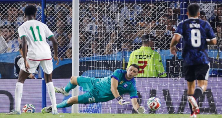 Dibu Martínez fue muy autocrítico tras tirunfo de Argentina ante Mauritania en amistoso para el Mundial