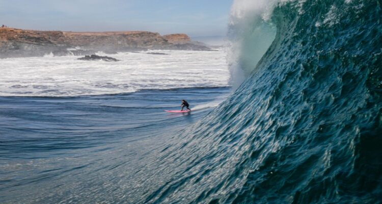 Dominique Charrier y un documental de su gran momento deportivo en el surf