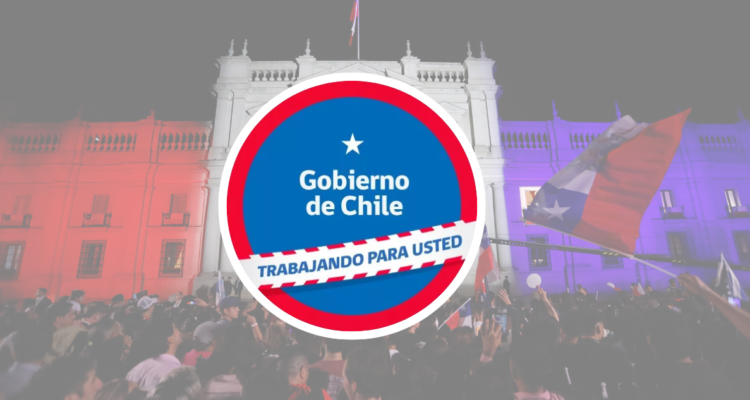 Logo de gobierno sobre una foto de La Moneda el día en que asumió el nuevo gobierno