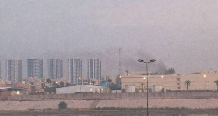 Irán ataca con misiles y drones la embajada de Estados Unidos en Irak