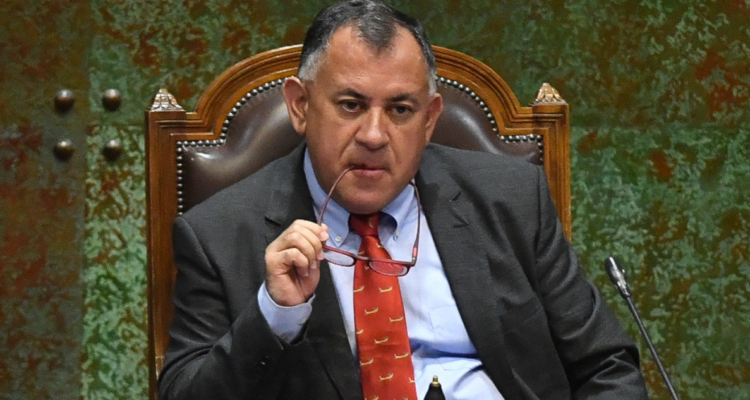 De apoyar a Jara a trabajar con Desbordes: Eric Aedo llegará a trabajar a Municipalidad de Santiago