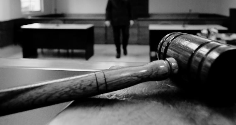 Los delitos por los que se apunta a cuatro acusados por presunta corrupción judicial en Los Ángeles