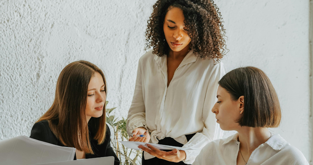 Estudio revela que mujeres en Chile tienen 17,65% menos probabilidad de acceder a cargos de liderazgo