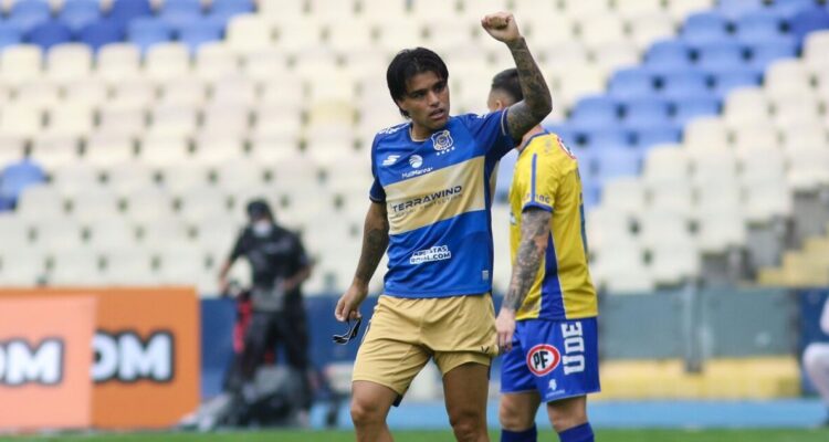 Everton golea a la UdeC en Concepción y sonríe en La Liga de Primera