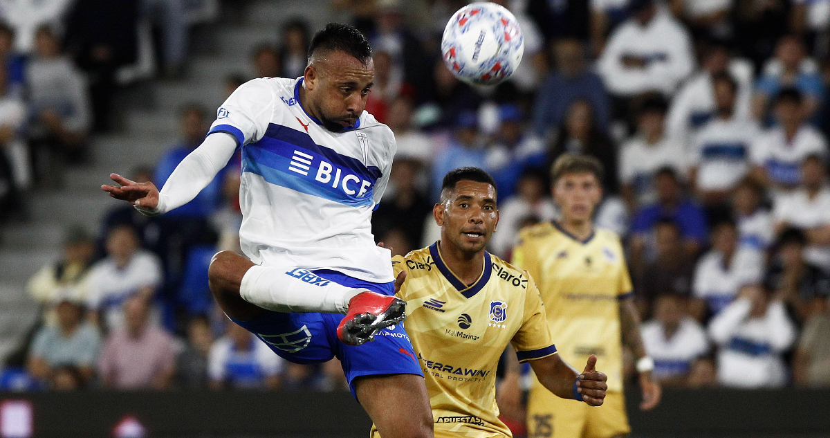Everton vs Católica en Claro Arena