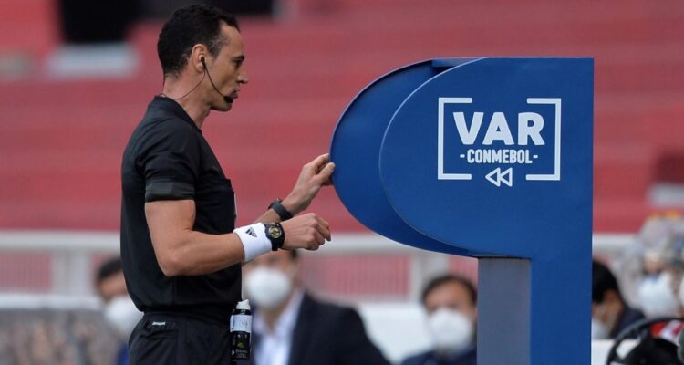 FIFA confirmó nuevas reglas a aplicar en Mundial 2026: incluye castigo por hacer tiempo en cambios