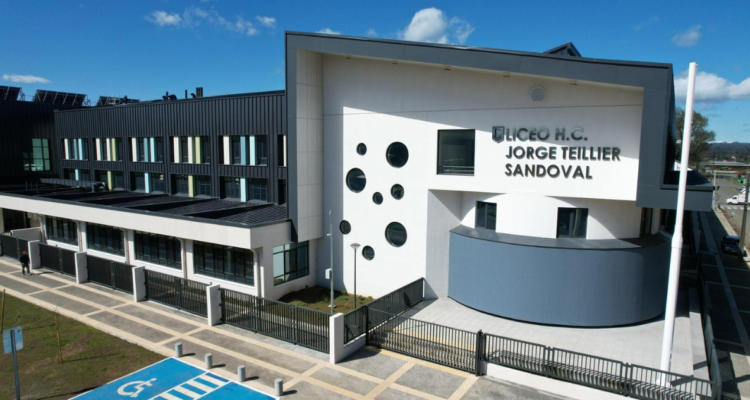 Director de Liceo Jorge Teillier en Lautaro renunció el mismo día que iniciaron las clases