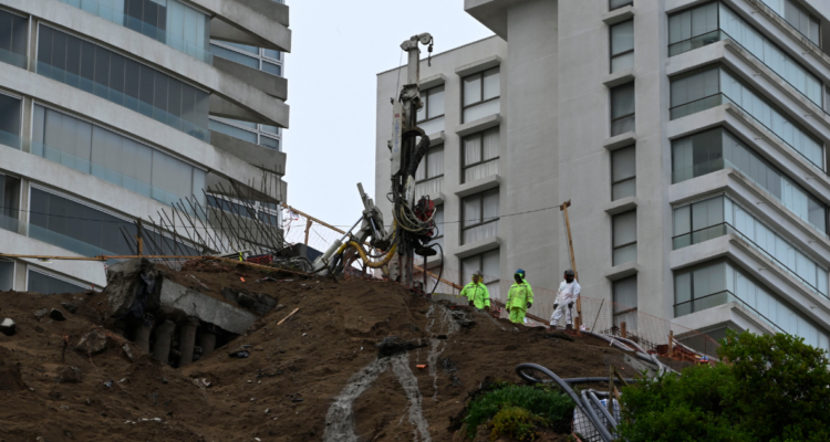 Obras de emergencia tras socavón que afectó a edificios Kandinsky y Miramar finalizarían en Julio