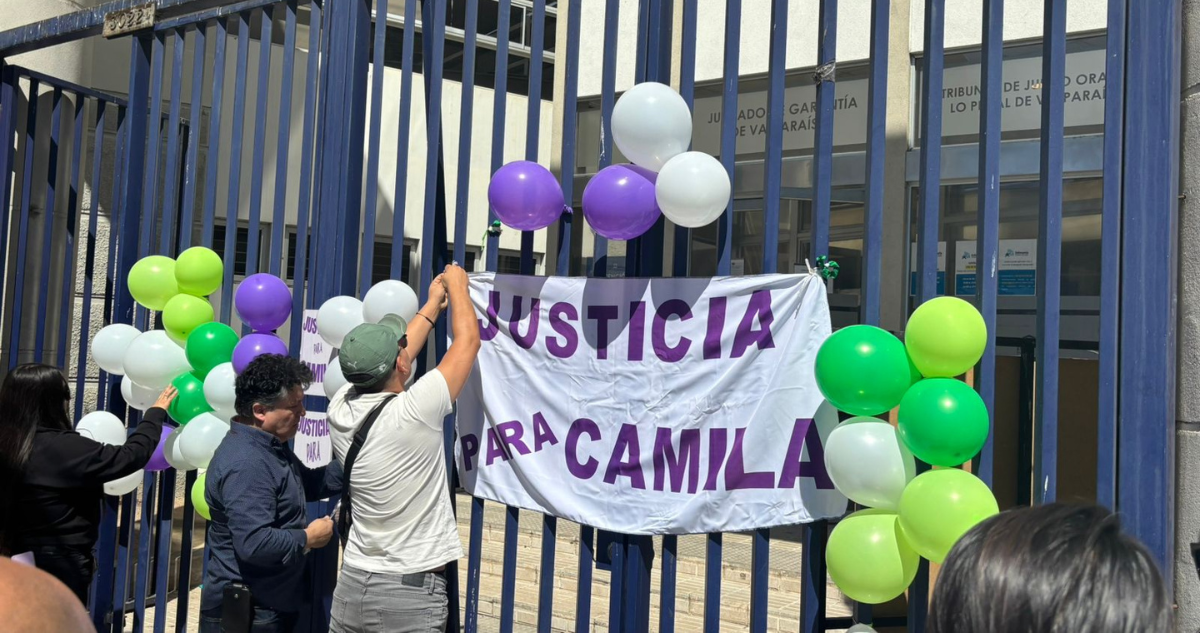 Familia de conductora que murió tras ser golpeada y atropellada interpone querella: no hay detenidos