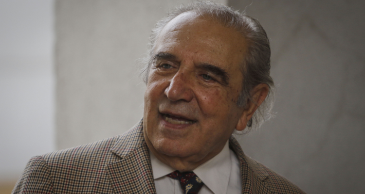 Abogado y exsenador Hugo Ortiz asume como seremi de Culturas de Los Ríos a los 88 años