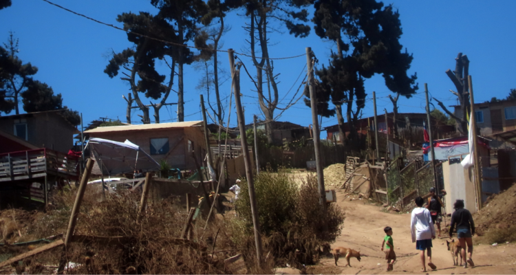 Vecinos de megatoma de San Antonio exigen trato justo y aseguran que expropiación es un proceso legal