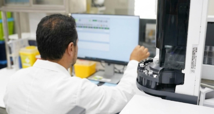 Contraloría revela serie de deficiencias en el SML: fallas comprometen sistema de alcoholemias