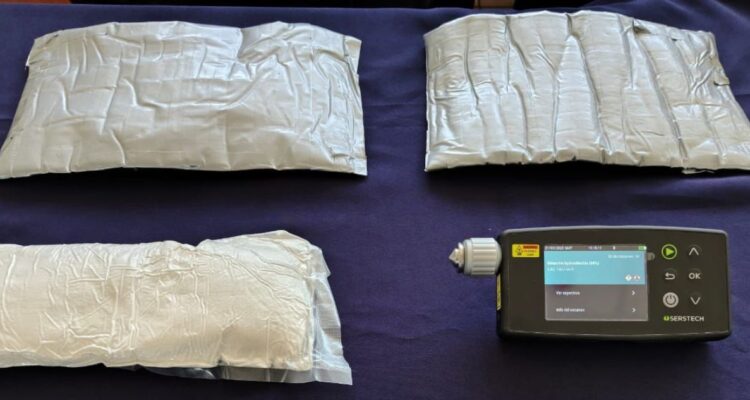 Detienen a ciudadano extranjero con más de 1.600 dosis de ketamina en aeropuerto de Chacalluta