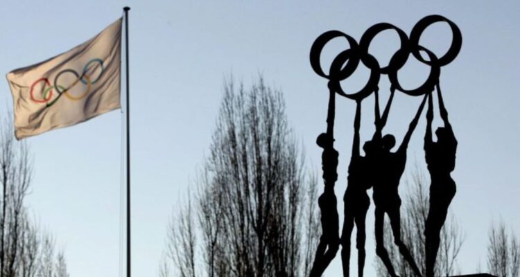 Francia expresa “profunda preocupación” por medida del Comité Olímpico contra mujeres transgenero
