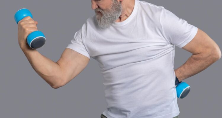 Estudio chileno demuestra que el entrenamiento de fuerza rejuvenece el cerebro hasta más de dos años