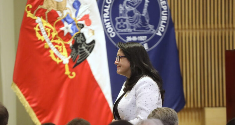 Contraloría detecta 6 mil funcionarios públicos con licencia que trabajaban en empresas privadas