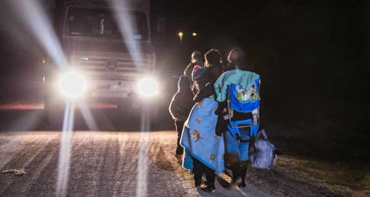 Gobierno da urgencia a proyecto que castigaría con cárcel o multa el ingreso clandestino a Chile