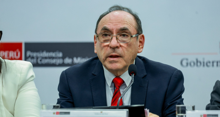 Gobierno de Perú acepta renuncia de ministro acusado de violar a mujer cuando ella tenía 16 años