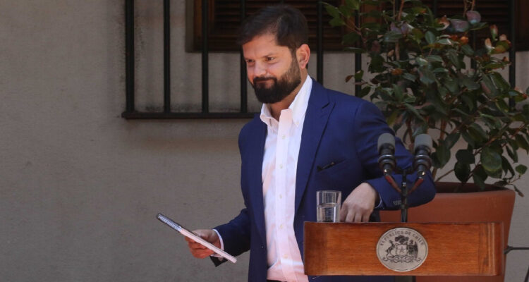 La herencia económica de la presidencia de Boric y la distancia entre el Gobierno y mundo empresarial