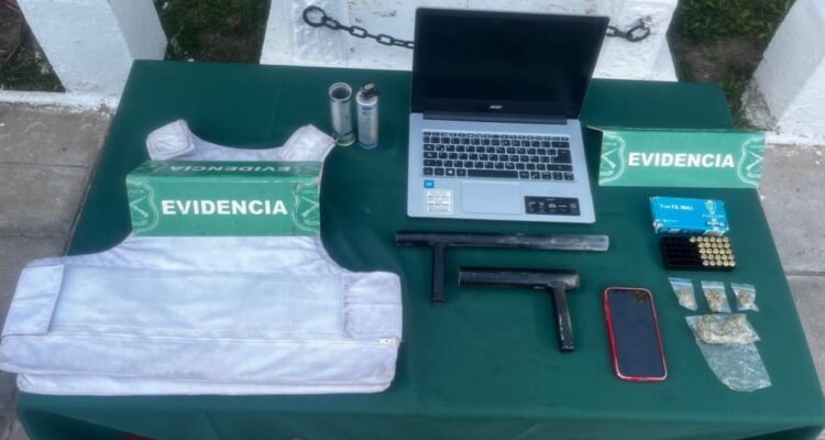 Detienen a estudiante del INBA por porte de escopeta artesanal: tiene antecedentes por desórdenes