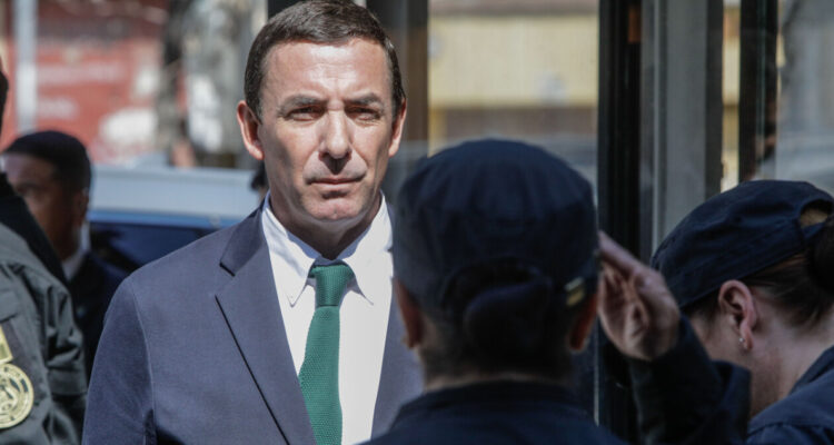 Indultos: Rabat insiste en revisión “caso a caso”, mientras PPD propone quitar facultad al presidente