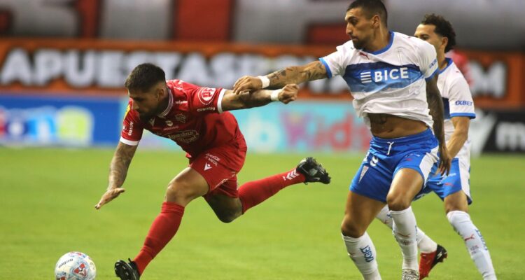 “Son muy malos los cu…”: polémico Ñublense-UC dejó otro expulsado e informe arbitral detalla razón