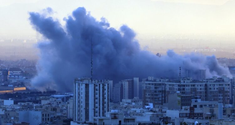 Israel inicia ataques a gran escala contra Teherán en el quinto día de guerra