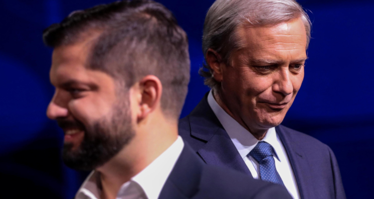 Chomalí pide a Boric y Kast retomar el diálogo y presidente responde que está "100% disponible"