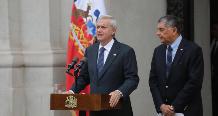 Critican a Kast por mantener embajadas vacantes en más de 70 países: Gobierno dice que es normal