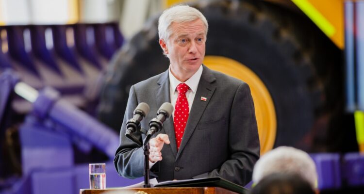 Retiro de decretos, zanjas y urgencias: la primera semana de José Antonio Kast en el poder