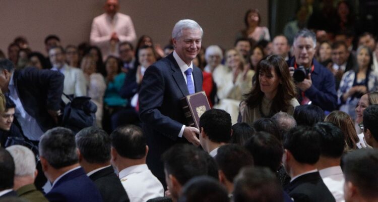 El llamado puertas adentro del Presidente Kast a partidos del oficialismo: pidió empatía y paciencia