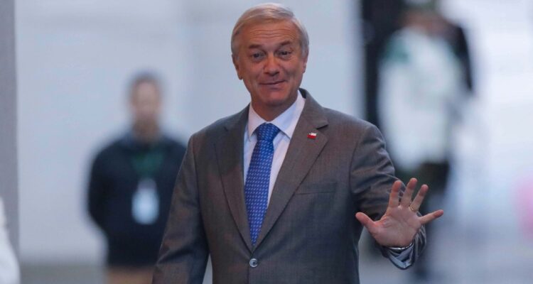 Kast por migrantes y expulsiones