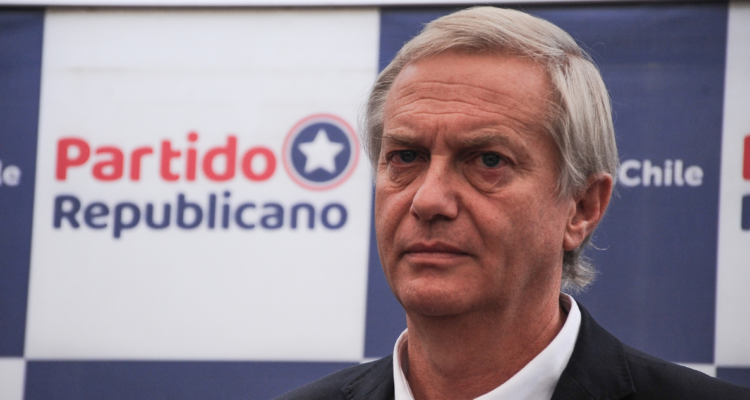 Kast oficializa su renuncia al Partido Republicano horas antes del cambio de mando
