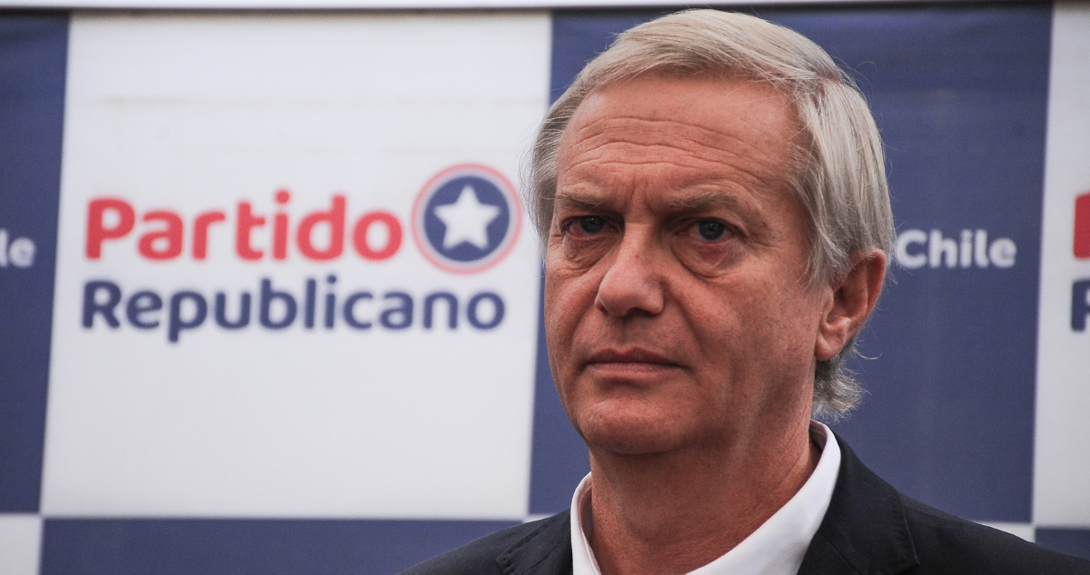 Kast oficializa su renuncia al Partido Republicano horas antes del cambio de mando