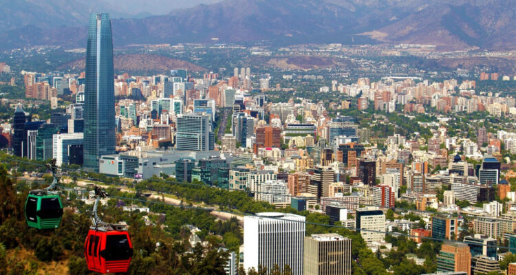 La economía de Chile creció un 2,5% en 2025 y Banco Central revisa al alza el PIB de 2024