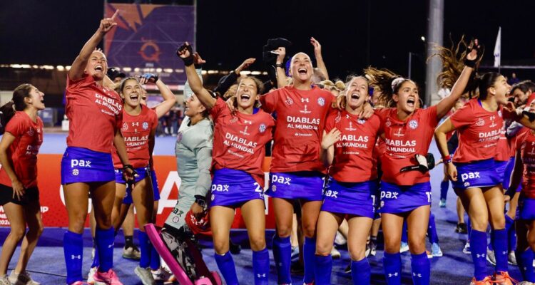 Las Diablas al mundial de hockey césped: chilenas derrotan a Japón en penales en semi de premundial