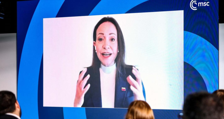 Confirman asistencia de María Corina Machado al cambio de mando entre Boric y Kast