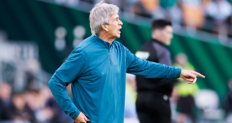 Manuel Pellegrini en el Betis-Sevilla FC