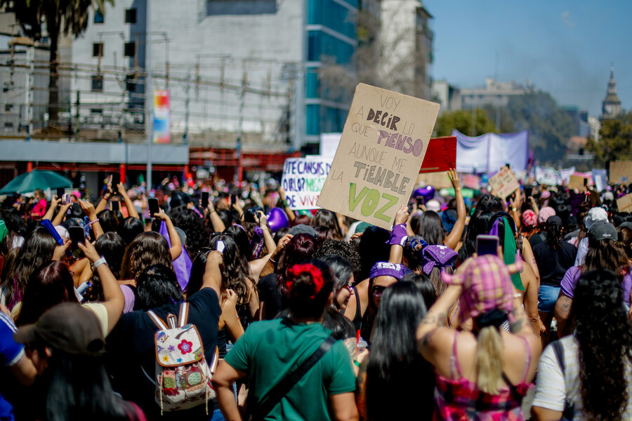 Marcha 8m en Santiago.