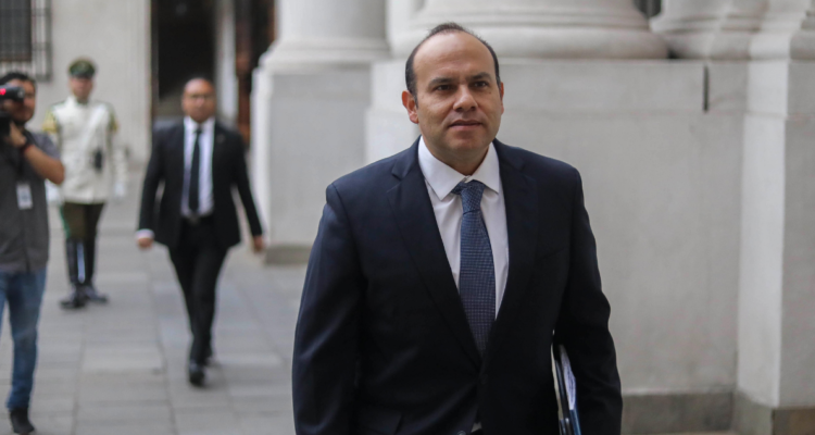 Máximo Pavez asumirá en Interior este lunes y dará inicio al proceso administrativo de cambio de mando