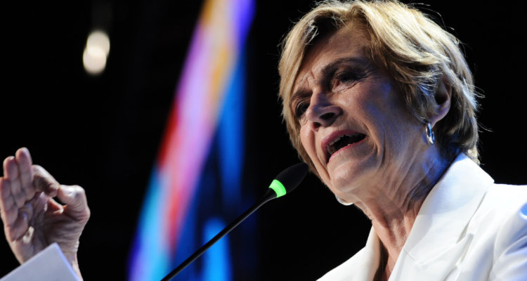 “Me duele en el alma”: Evelyn Matthei critica alza de combustibles y llama a Kast a tomar otro tipo de medidas